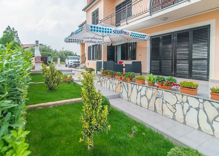 Stela Porec
